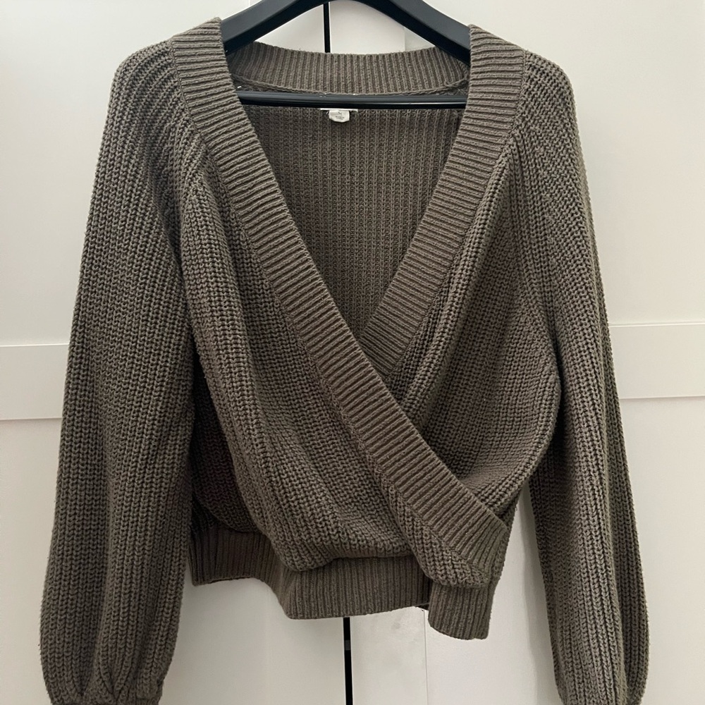 UpWest V-Neck Wrap Sweater - olive/taupe